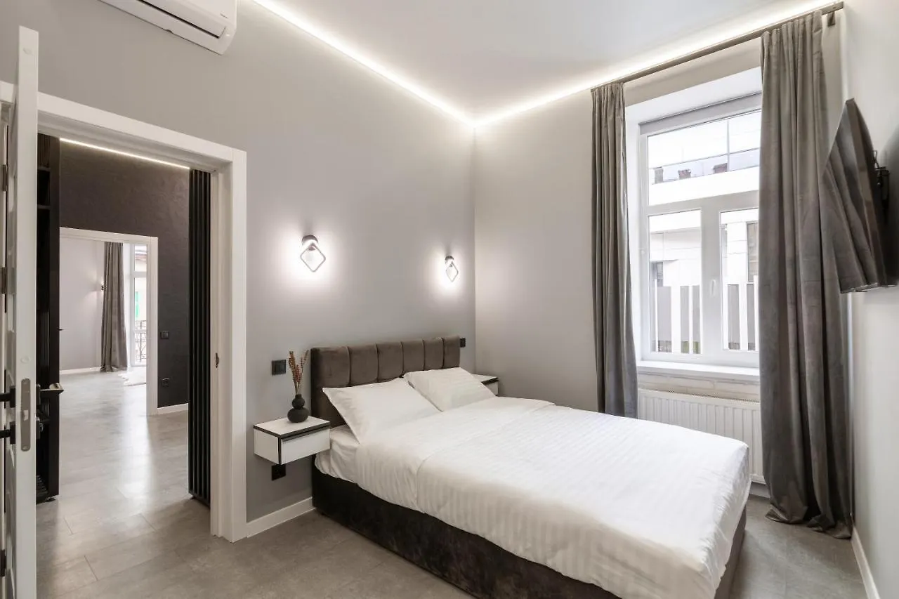 Two Bedrooms 13 Shpytalna Street Lemberg