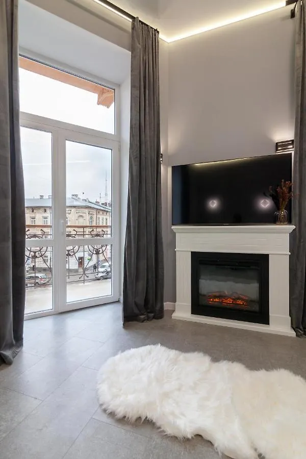 Two Bedrooms 13 Shpytalna Street Lemberg